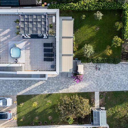Apartmani Hiza I Vila ベティナ エクステリア 写真